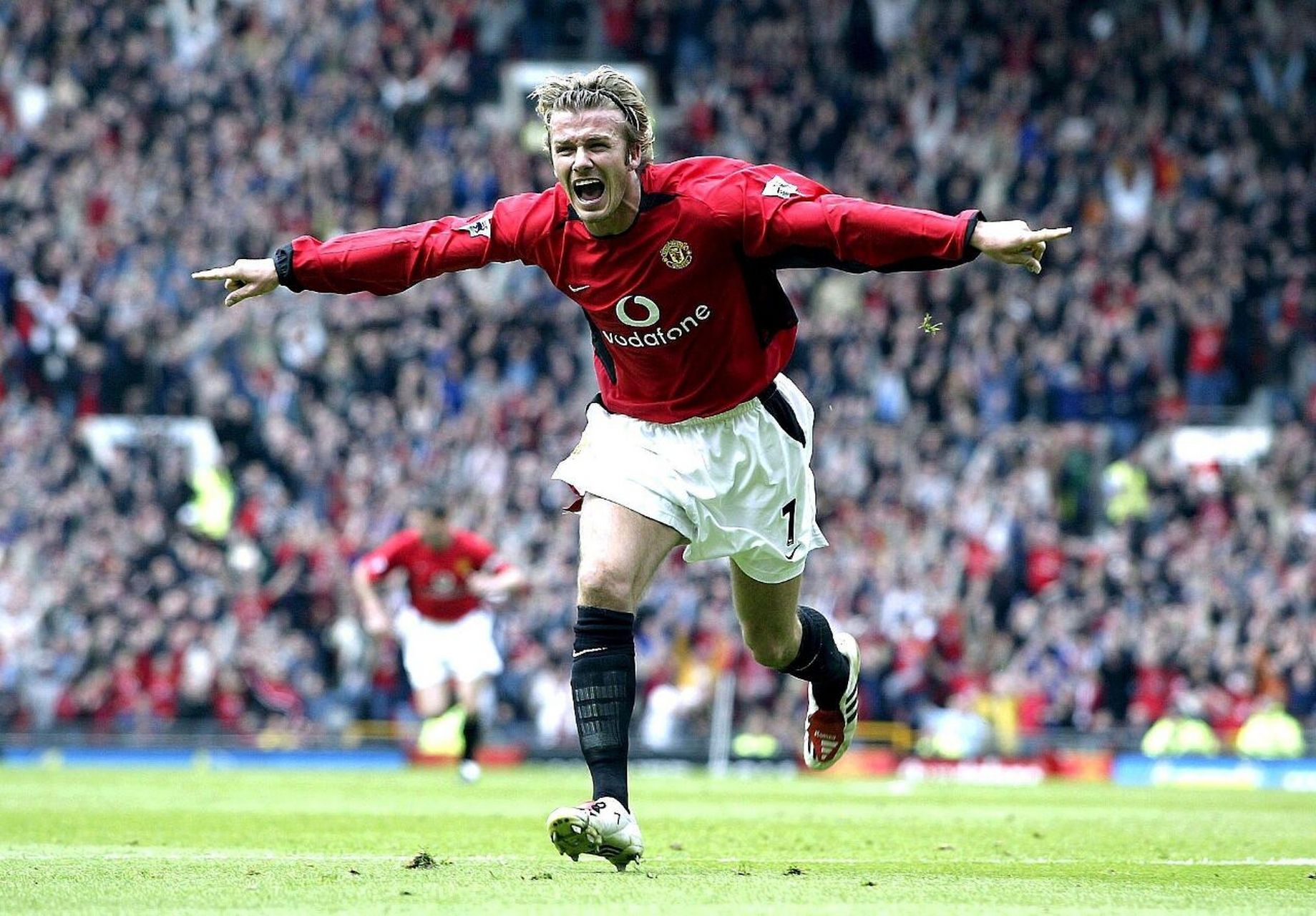 胜利背后 胜利背后