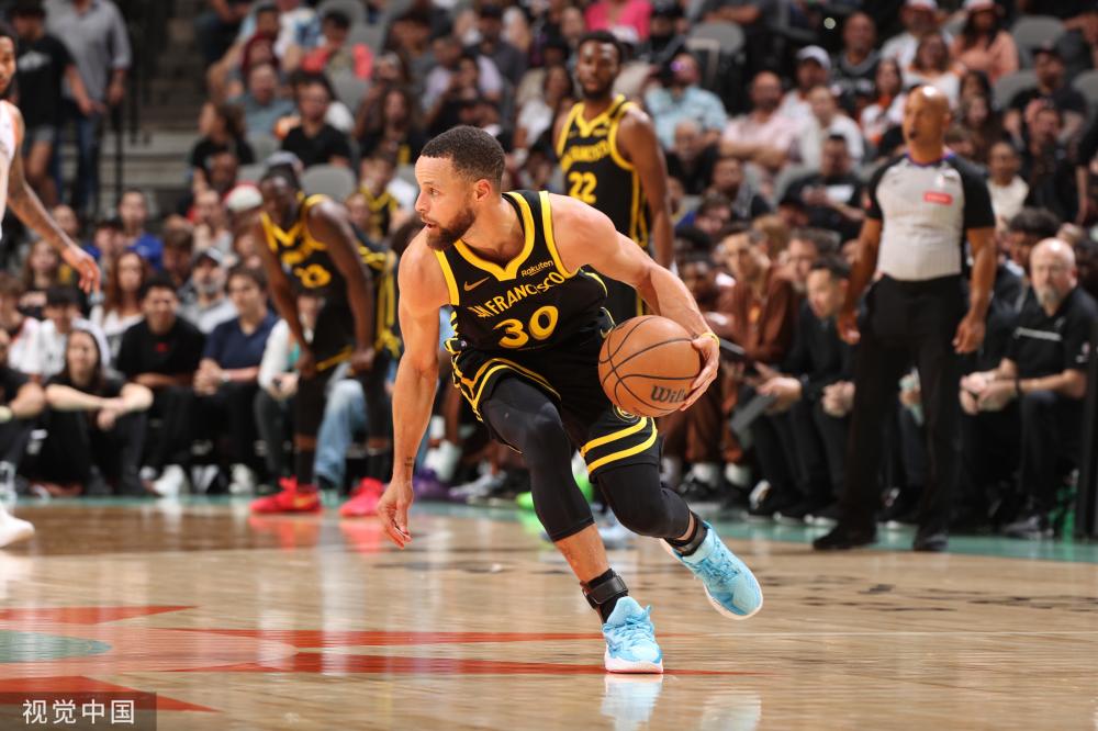 队的碰撞成 队的碰撞成