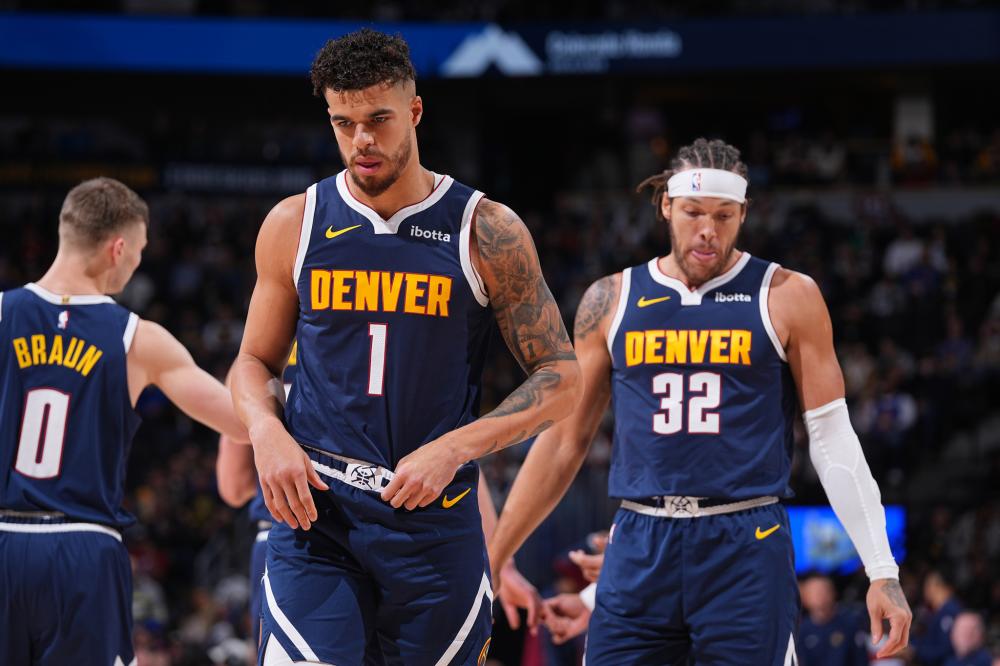 主场比赛中 主场比赛中